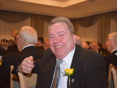 Unser Fahnenträger Oki Bernatzki.jpg