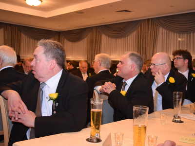 Wir lauschen den Worten unseres Oberst.jpg